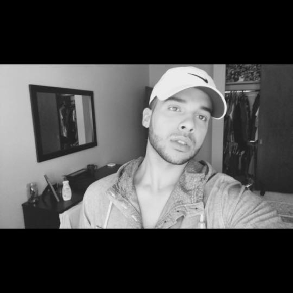 Meet your Posher, Kenneth - Picture 1 of 1