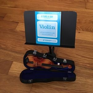 AG violin stand set minor scratches on stand