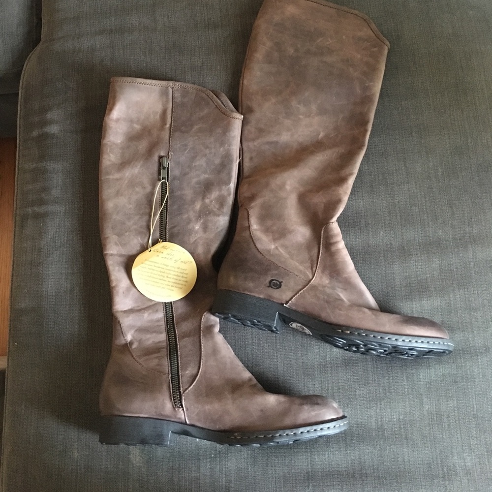 Brand new Born leather boots.