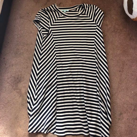 Dresses & Skirts - NWOT Navy Blue Striped Dress