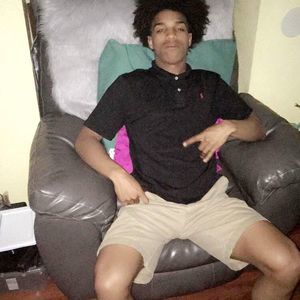 Meet your Posher, Deondrae