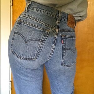 vintage levi’s 550 mom jeans