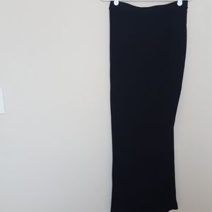 Black maxi skirt with slit on side
