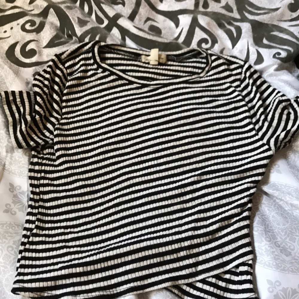 Black and White Top