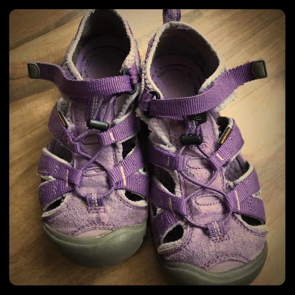 Well loved Keen sport sandals💟