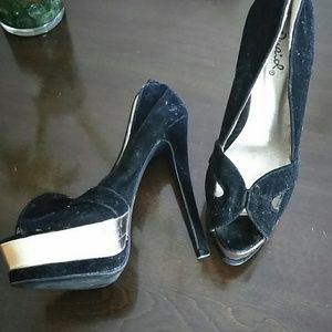 Black Velvet with Gold platform