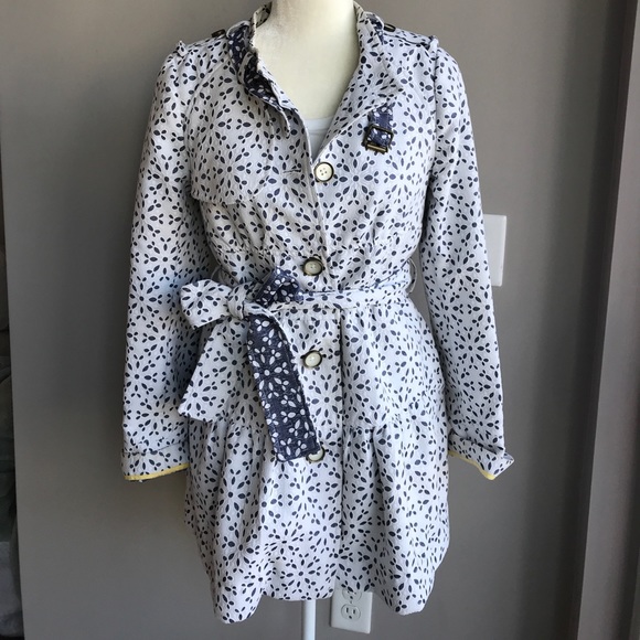 Anthropologie Jackets & Blazers - Anthropology Lace jacket!