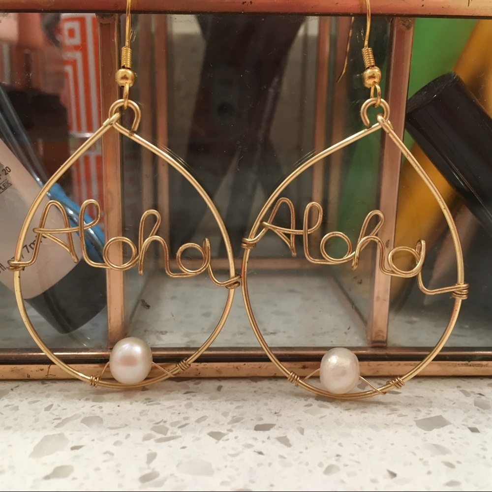 Aloha Hawaii Wire-Wrapped Earrings with Faux Pearl - Picture 1 of 5