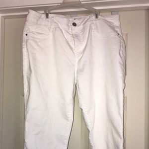 White Capri jeans!