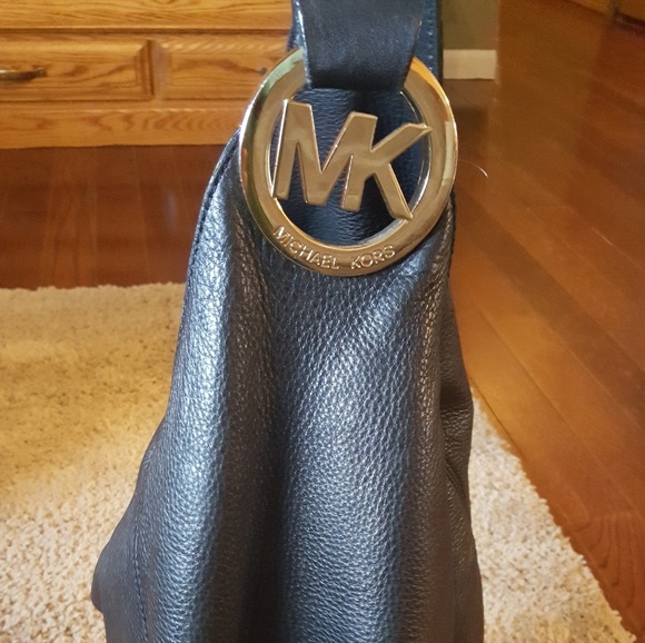 Michael Kors purse - Picture 5 of 8