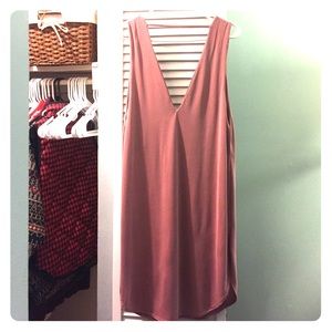 Audrey 3+1 rose dress.