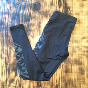 Compression leggings