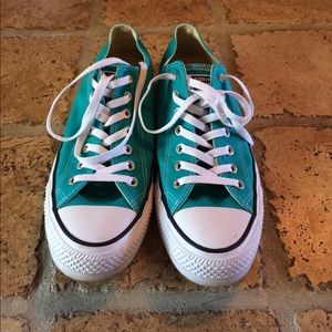 Converse low tops