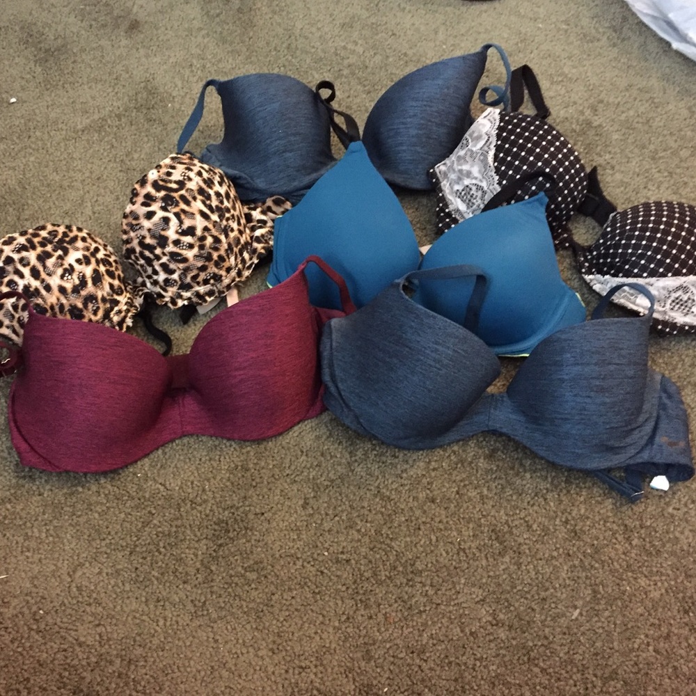 6 32B bras
