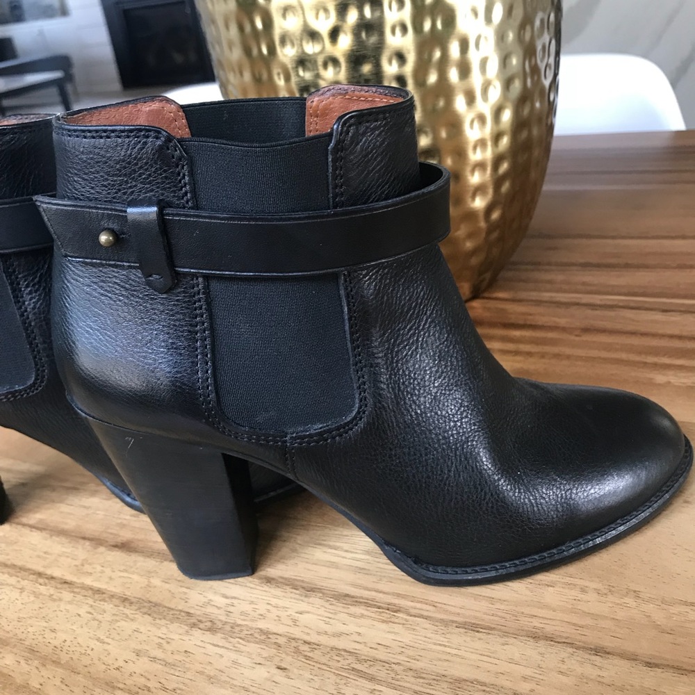 Madewell black booties