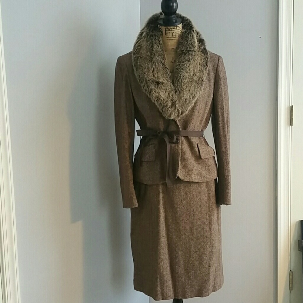 Jones New York Suit  w/ detach Collar (price firm)