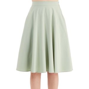 MODCLOTH Just This Sway skirt in Sage Large L