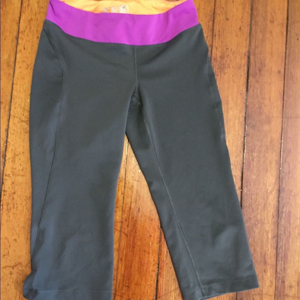 New balance cropped leggings size large