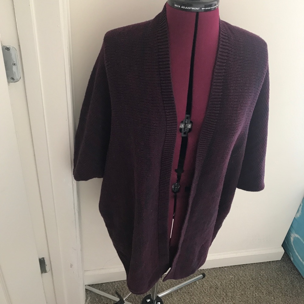 Maroon Quarter Sleeve Sweater