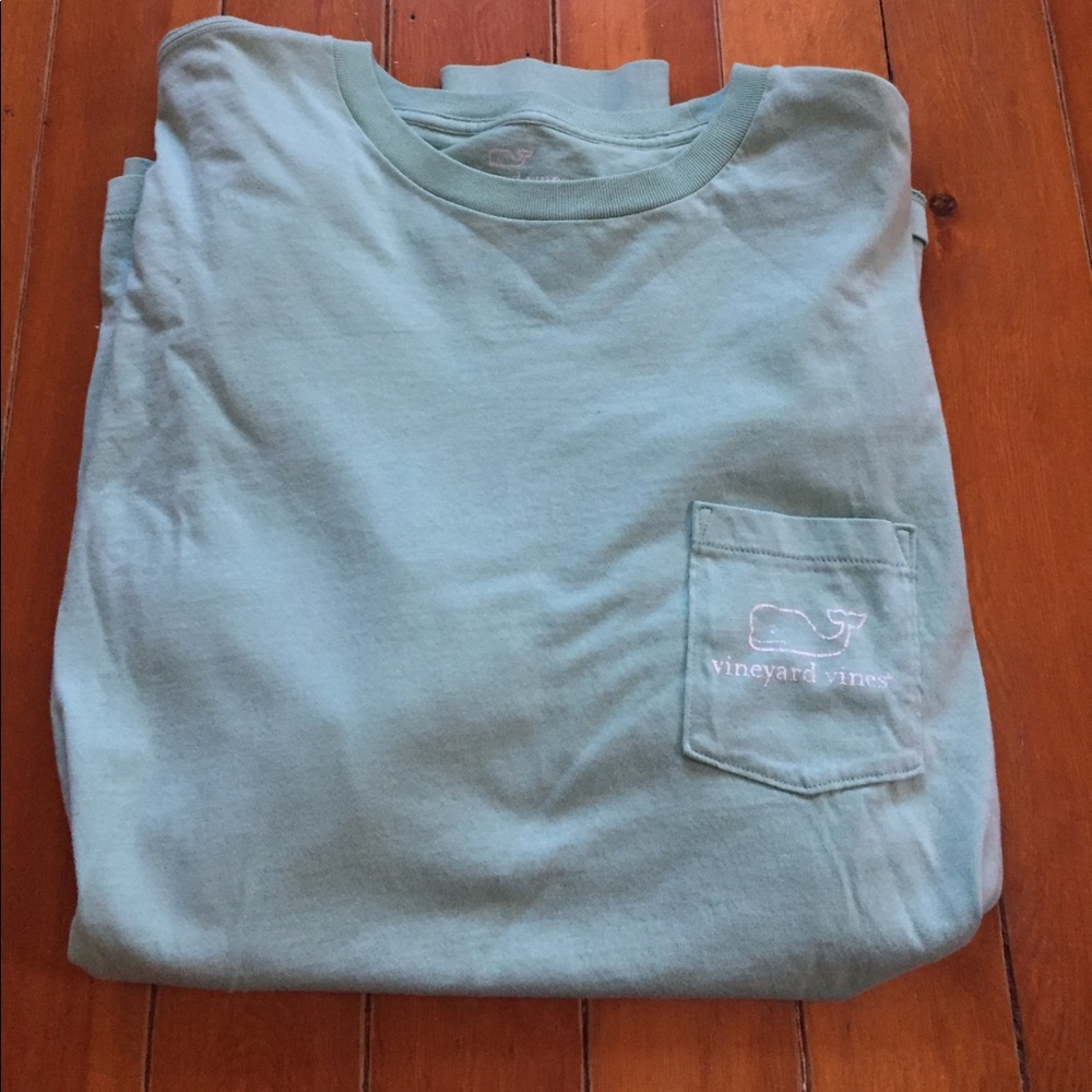 Long sleeve vineyard vines shirt