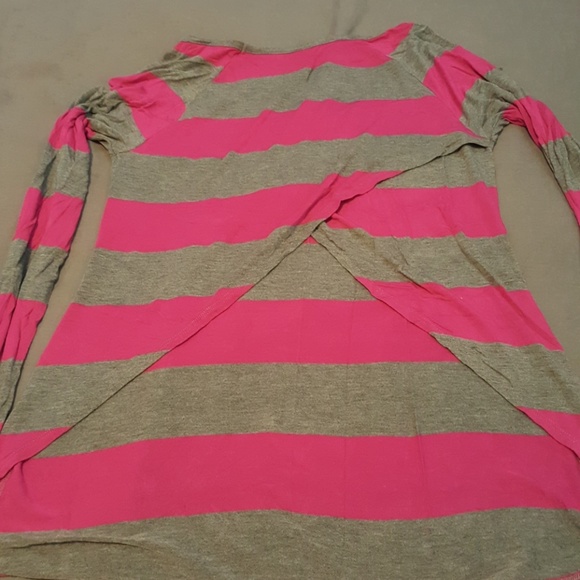 Top - Picture 2 of 2