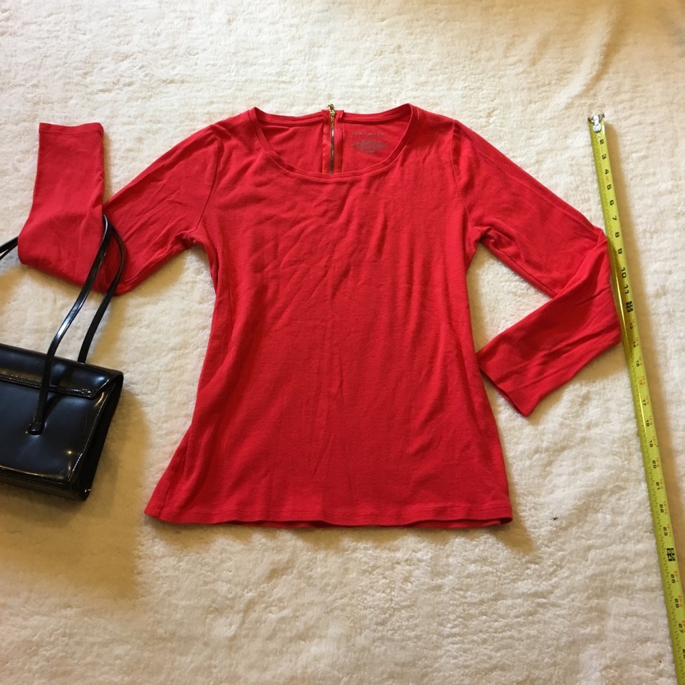 Ann Taylor top with scoop neck  & gold zipper back