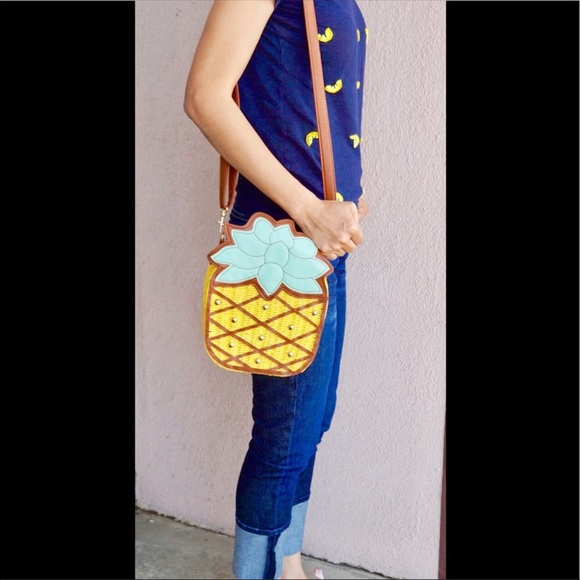 Pineapple wicker purse - Picture 3 of 5