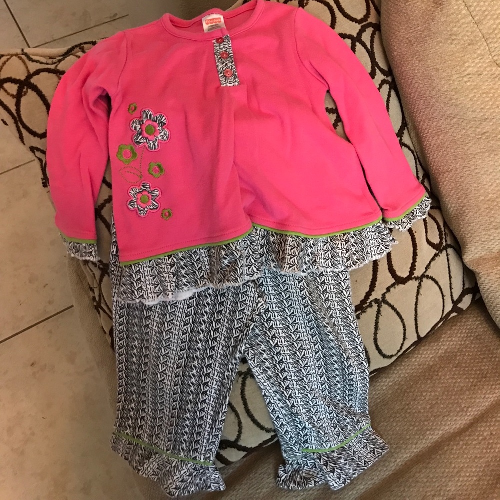 Toddler girl’s size 24mos