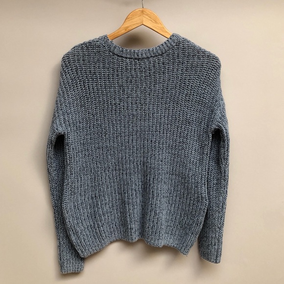 GAP BLUE CABLE KNIT SWEATER/TOP - Picture 2 of 2