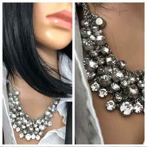 FASHION - Silver rhinestone statement necklace