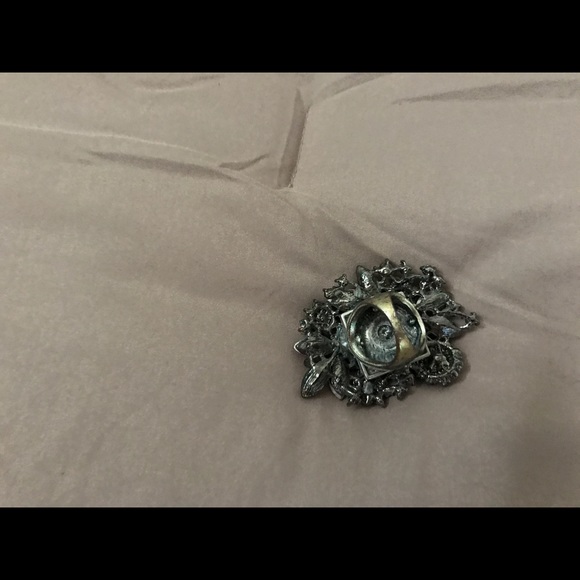 Ring - Picture 2 of 2