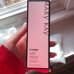Mary Kay age fighting moisturizer