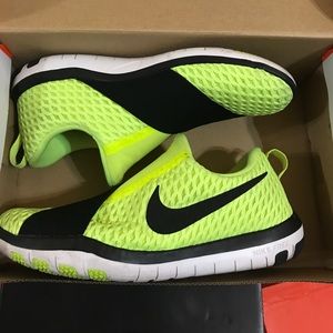 Women’s Nike shoes
