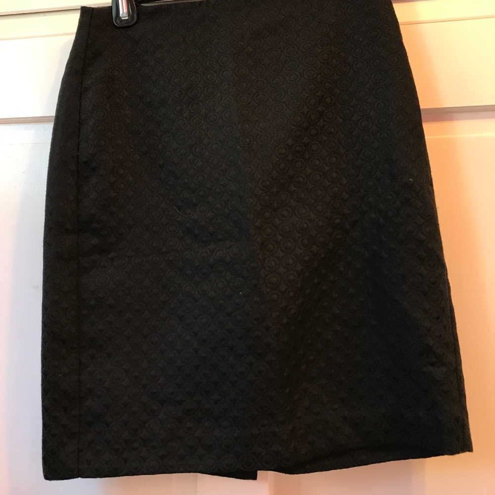 Black Banana Republic skirt