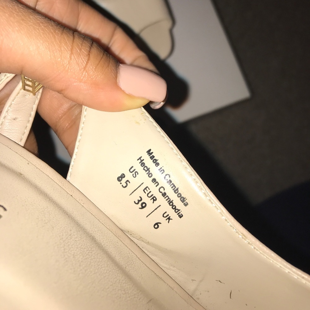 Call it Spring heels - Picture 2 of 4