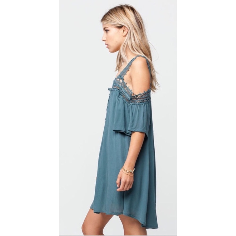 O'Neill Dominica Cold- Shoulder Dress - Picture 2 of 8