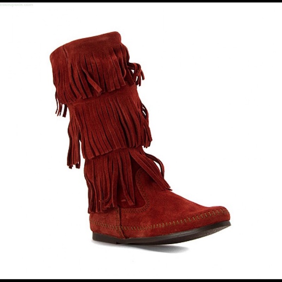 Minnetonka Shoes - Minnetonka Limited Edition three layer fringe boot