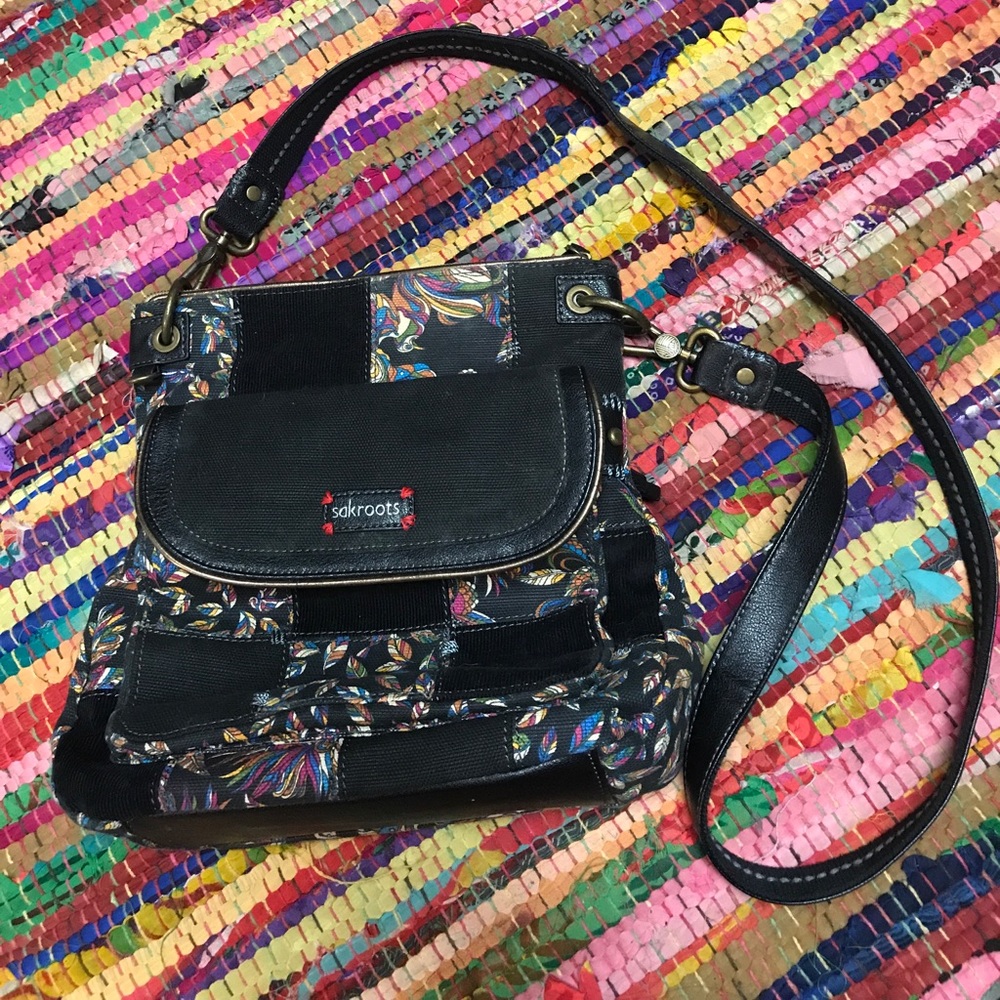 Sakroots cross body bag in good condition