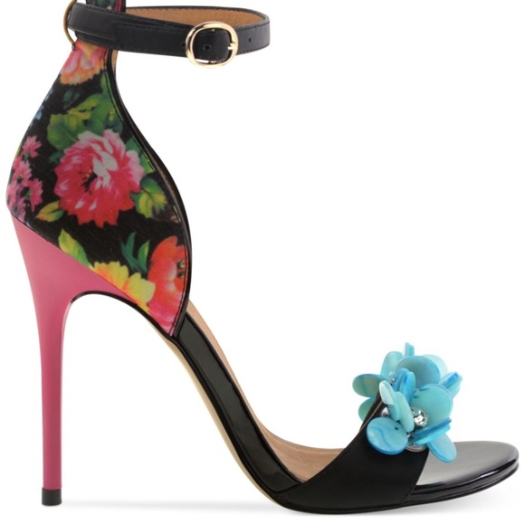 chinese laundry flower heeled sandal
