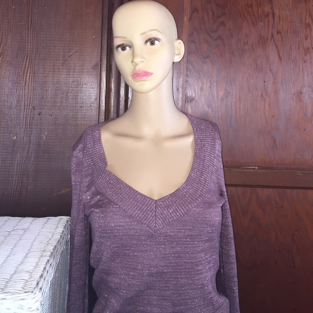 Express Sweater - Picture 5 of 8