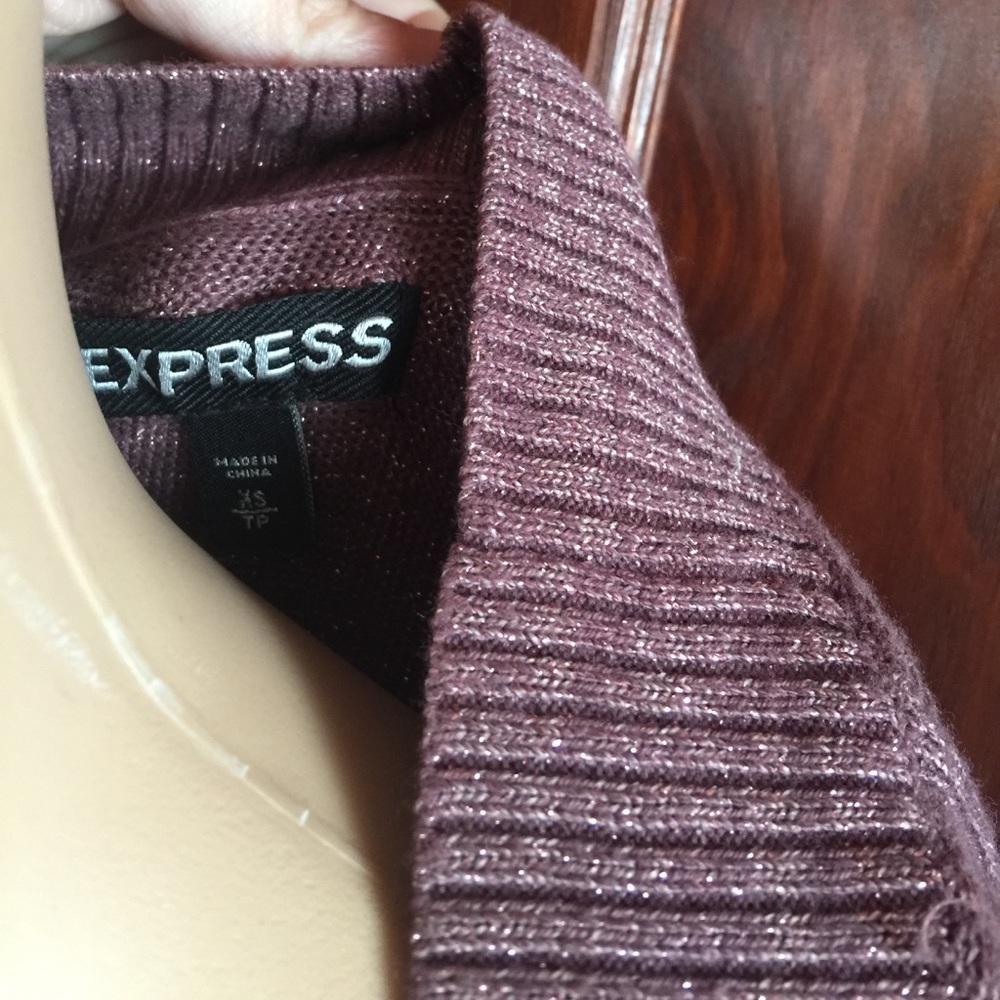 Express Sweater - Picture 7 of 8