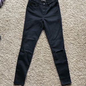 Abercrombie & Fitch black distressed skinny jeans