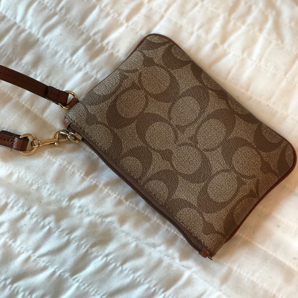 Coach Wristlet - Picture 2 of 5