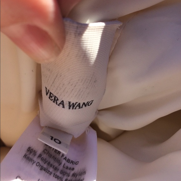 Vera Wang chantilly lace Wedding Gown SZ 10 - Picture 3 of 5