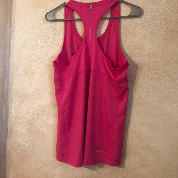 Nike Dri-Fit pink tank top - Picture 5 of 7