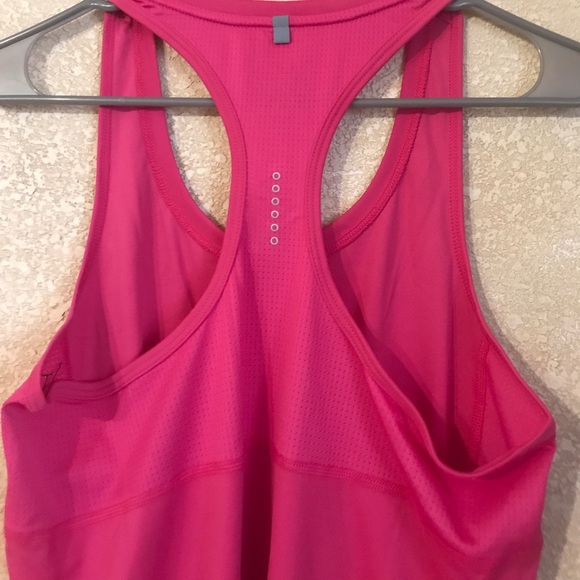 Nike Dri-Fit pink tank top - Picture 6 of 7