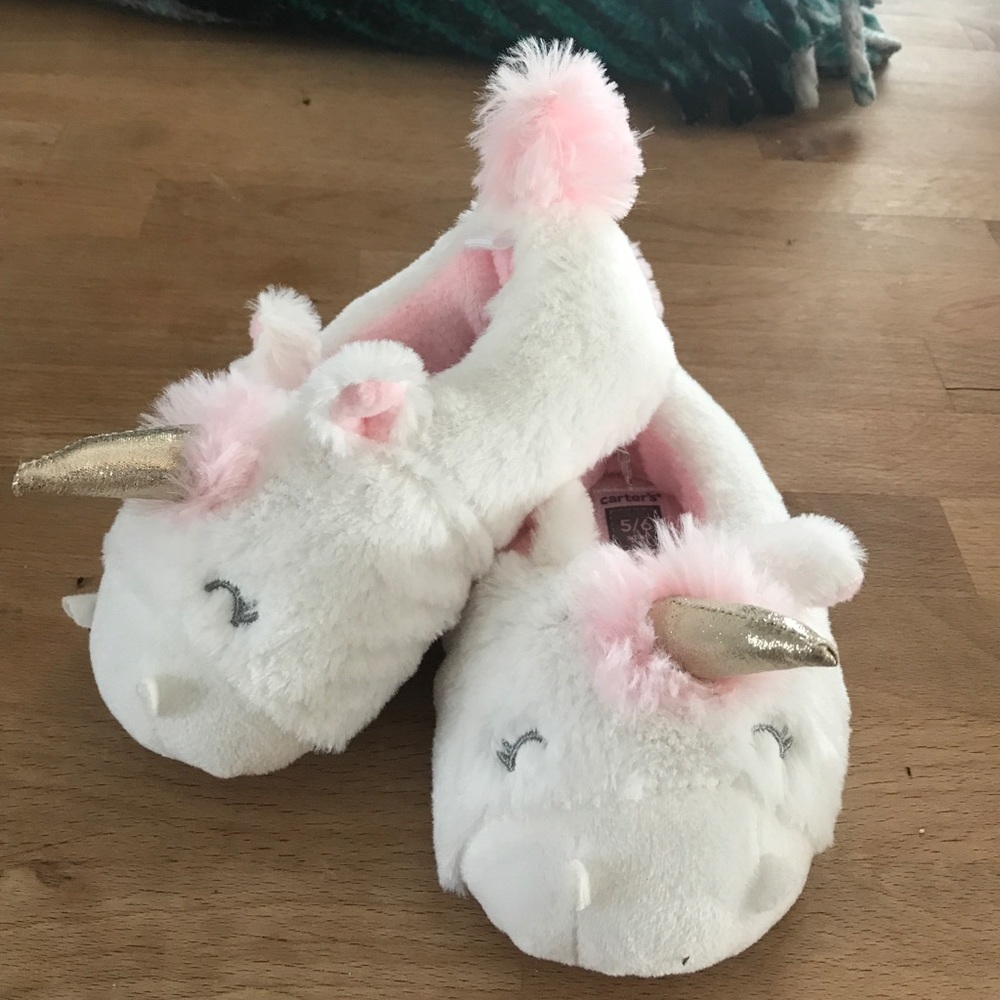Unicorn 🦄 slippers