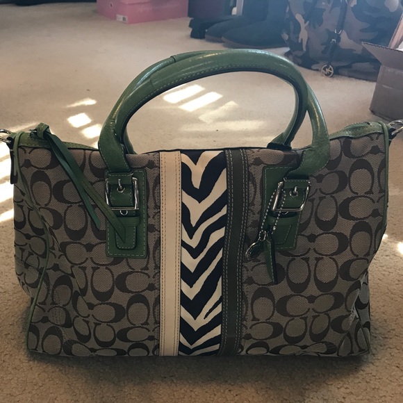 Coach Handbags - Coach Tote