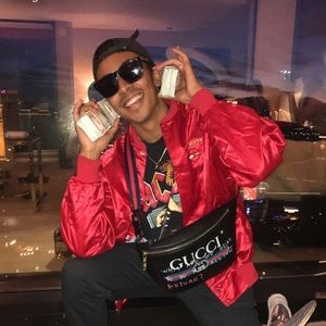 Meet your Posher, Kendall