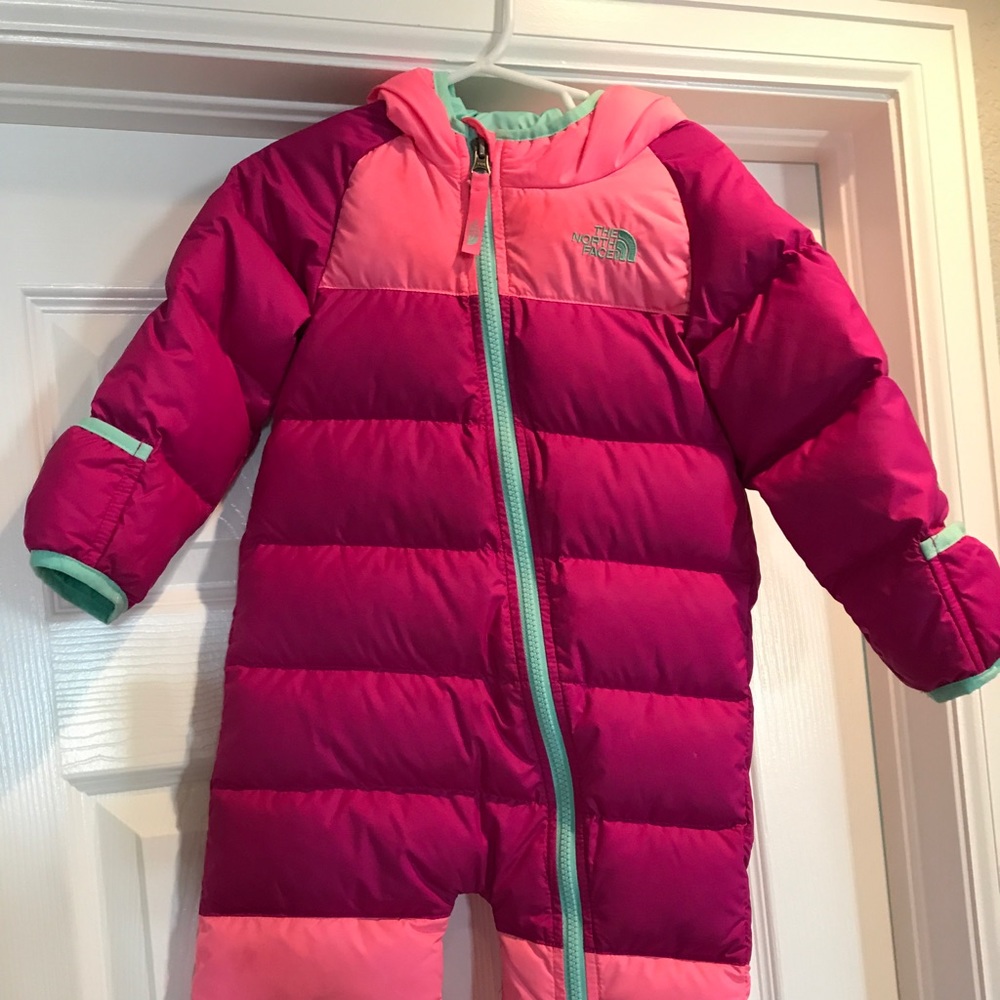 ❄️ North Face Down Snowsuit! 12-18 month.